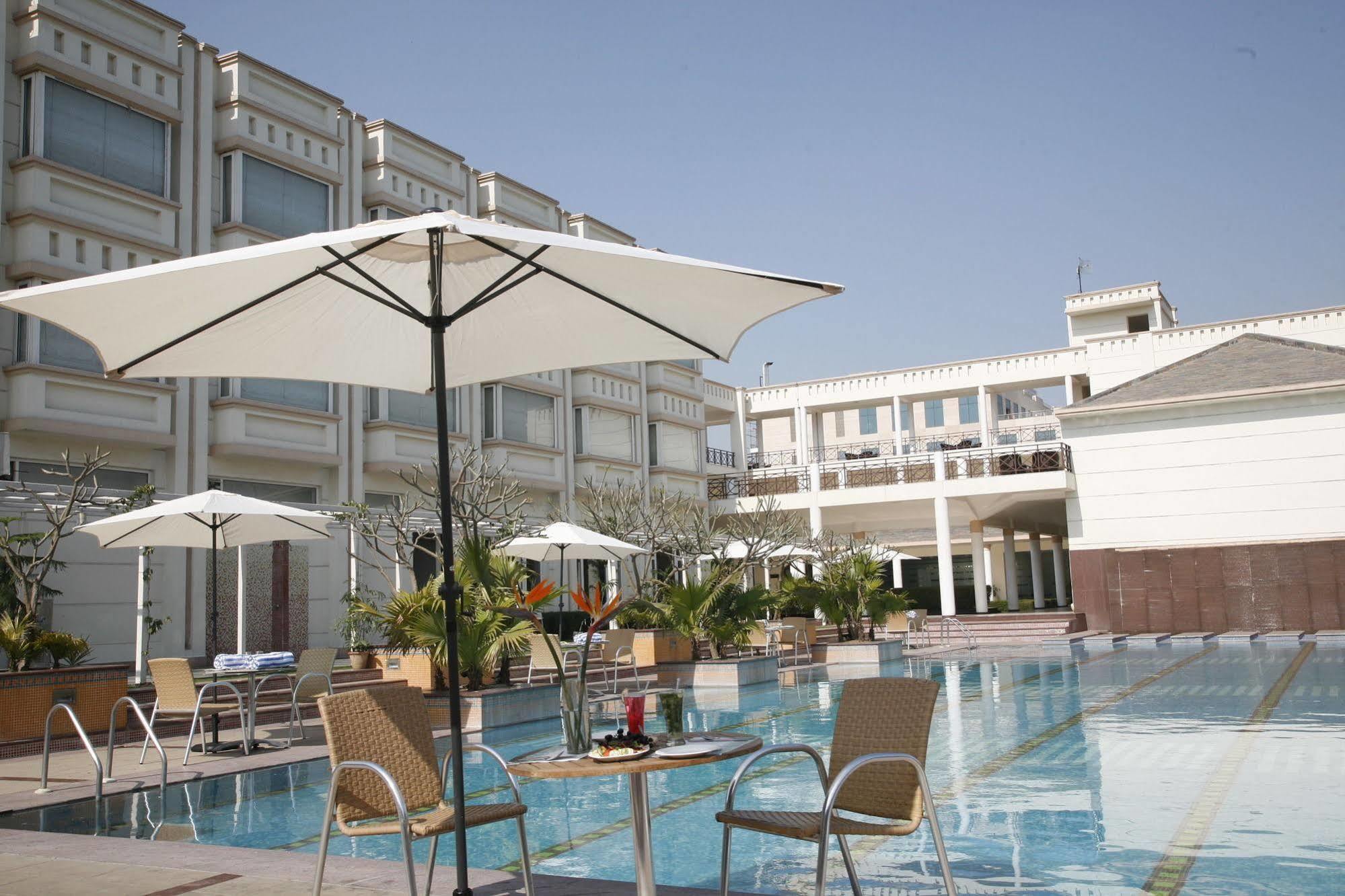 Treehouse Hotel Club & Spa Dharuhera Екстер'єр фото